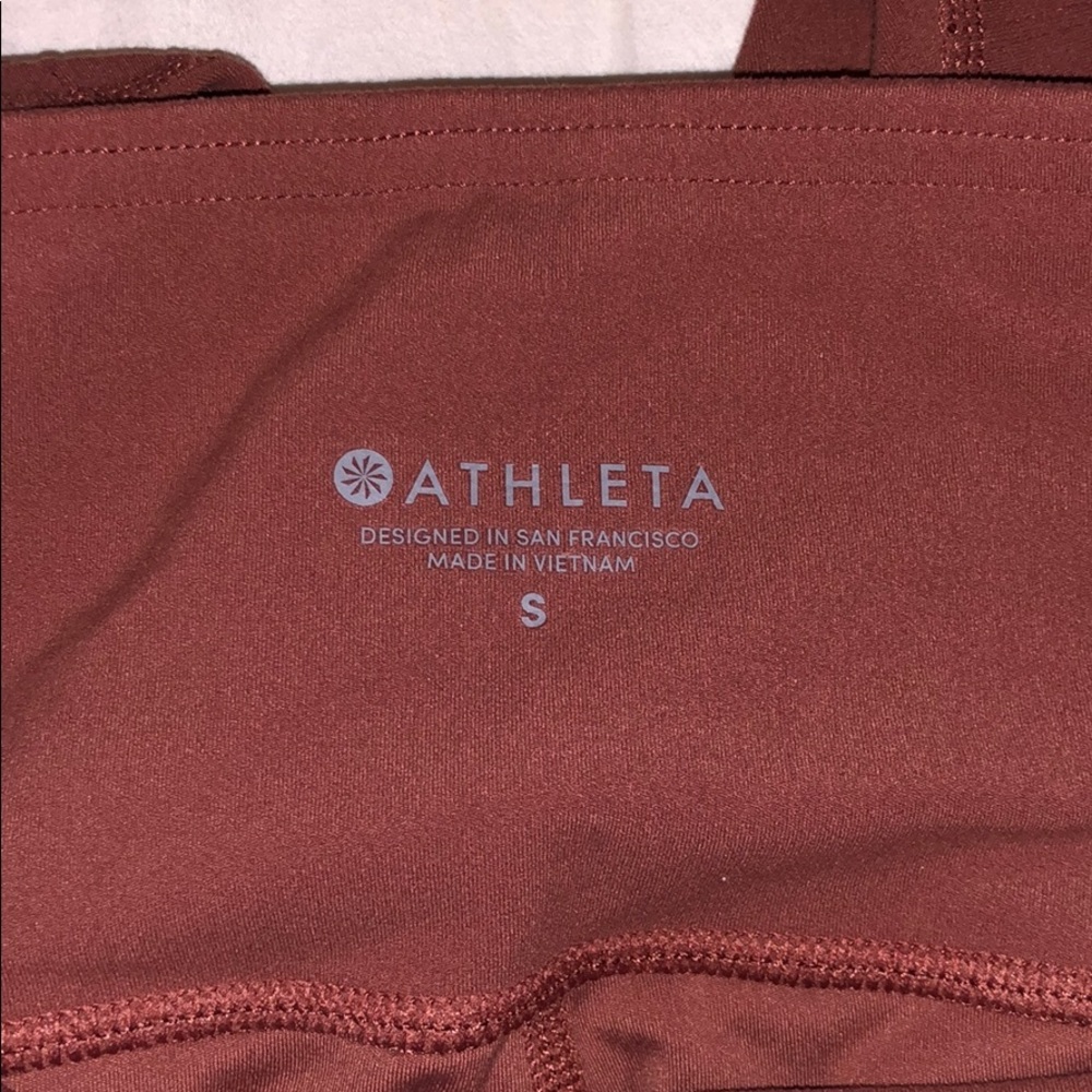Athleta leggings size S, pretty dark coral color
